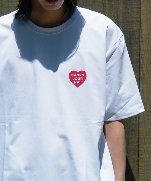 BANKS（バンクス）の「DESIGN TEE/BANKS JOURNAL(バンクスジャーナル)ハートプリント半袖デザインT-シャツ（Tシャツ/カットソー・メンズ・ブルー系その他/オフホワイト/ブラック・MEDIUM/LARGE/X-LARGE）」の12枚目の写真