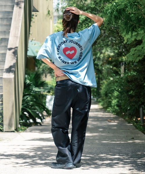 BANKS（バンクス）の「DESIGN TEE/BANKS JOURNAL(バンクスジャーナル)ハートプリント半袖デザインT-シャツ（Tシャツ/カットソー・メンズ・ブルー系その他/オフホワイト/ブラック・MEDIUM/LARGE/X-LARGE）」の19枚目の写真