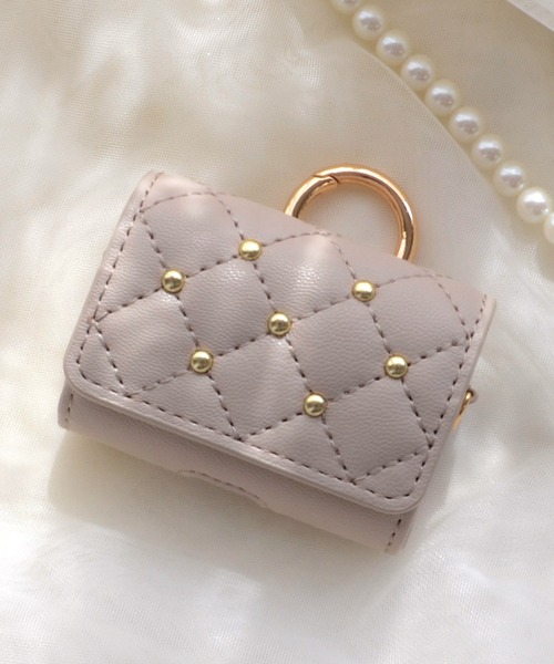 CECIL McBEE（セシルマクビー）の「AirPods Pro ケース セシルマクビー [キルティングケース]（ヘッドフォン/イヤホン・レディース・ベージュ/モカ/ブラック/スモークピンク/グレー・A）」の3枚目の写真