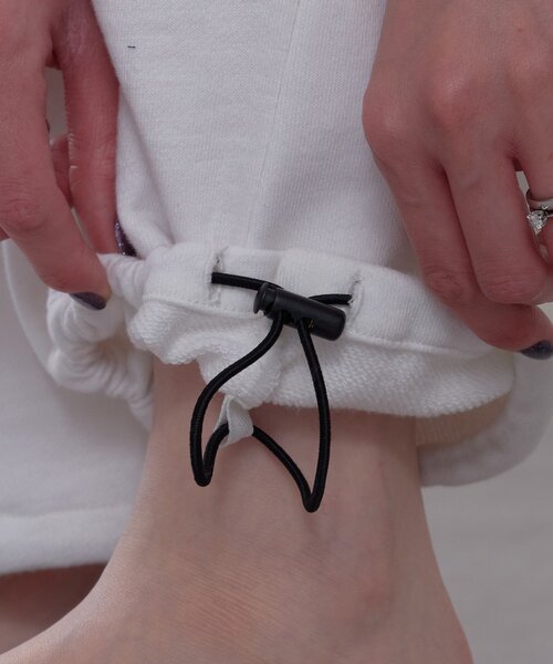 WILLOW（ウィロー）の「【willow】【新色追加】スラブ裏毛裾ドロストオールインワン（サロペット/オーバーオール・レディース・グレー/ホワイト/ブラック/ブラウン・SMALL/MEDIUM/LARGE）」の8枚目の写真