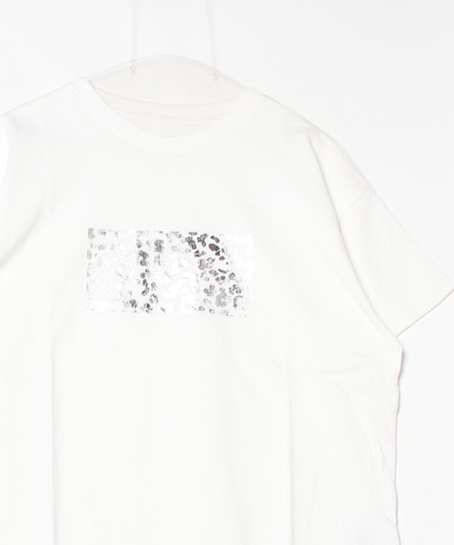Per sist ence(パーシエンス)の「綿天竺/オーバーサイズ/箔プリントTシャツ(Tシャツ/カットソー・レディース・ホワイト系3/ホワイト系1/ホワイト系2/グレー系2/グレー系3/グレー系1・ONE SIZE)」の17枚目の写真