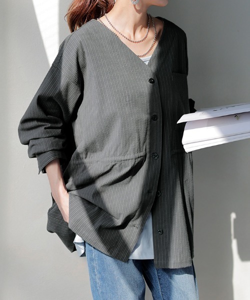 HUG.U(ハグユー)の「ストライプ Vネックシャツ <セットアップ可>(Tシャツ/カットソー・レディース・ホワイト/ダークグレー/ブラック・FREE)」の17枚目の写真
