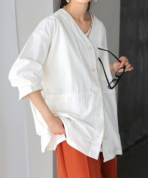 HUG.U(ハグユー)の「ストライプ Vネックシャツ <セットアップ可>(Tシャツ/カットソー・レディース・ホワイト/ダークグレー/ブラック・FREE)」の19枚目の写真