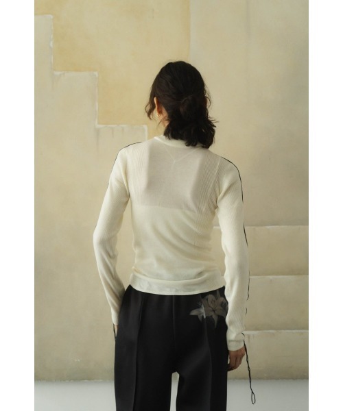 Knuth Marf(クヌースマーフ)の「2way piping high neck knit(ニット/セーター・レディース・アイボリー・FREE)」の3枚目の写真