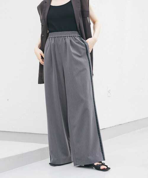 KBF（ケイビーエフ）の「ストライプラインイージーパンツ（その他