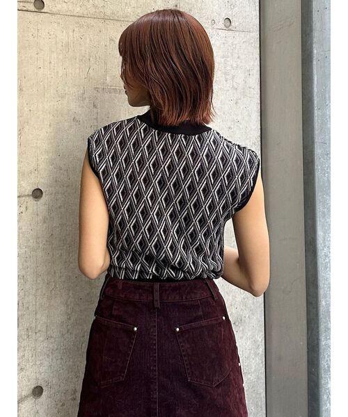 MURUA（ムルーア）の「【セットアップ対応】ジオメトリックフレンチスリーブニットタンク（タンクトップ・レディース・グレー/ブラウン/グリーン/ブラック・FREE）」の11枚目の写真