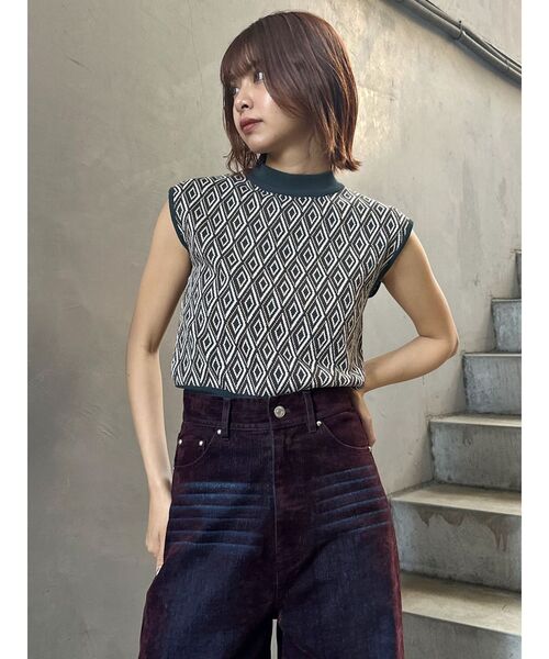 MURUA（ムルーア）の「【セットアップ対応】ジオメトリックフレンチスリーブニットタンク（タンクトップ・レディース・グレー/ブラウン/グリーン/ブラック・FREE）」の22枚目の写真