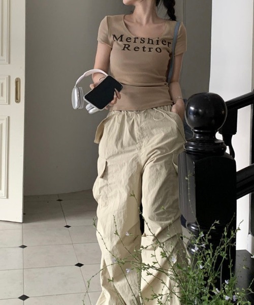 LADY LIKE(レディライク)の「ラウンドネックロゴTシャツ(Tシャツ/カットソー・レディース・チャコールグレー/ベージュ・M)」の17枚目の写真