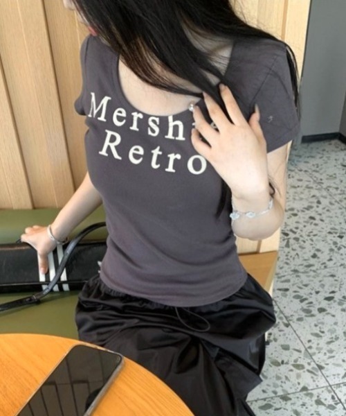 LADY LIKE(レディライク)の「ラウンドネックロゴTシャツ(Tシャツ/カットソー・レディース・チャコールグレー/ベージュ・M)」の14枚目の写真