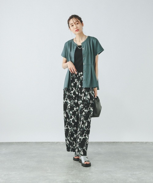 GLOBAL WORK（グローバルワーク）の「リッチクリーンペプラム/289379（Tシャツ/カットソー・レディース・ブラック/グレイッシュベージュ/グリーン系その他7・LARGE/MEDIUM）」の17枚目の写真