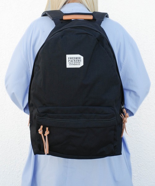 FREDRIK PACKERS(フレドリックパッカーズ)の「【FREDRIK PACKERS】500D DAY PACK 500デニール デイパック バックパック(バックパック/リュック・レディース・ブラック/レオパード・FREE)」の1枚目の写真