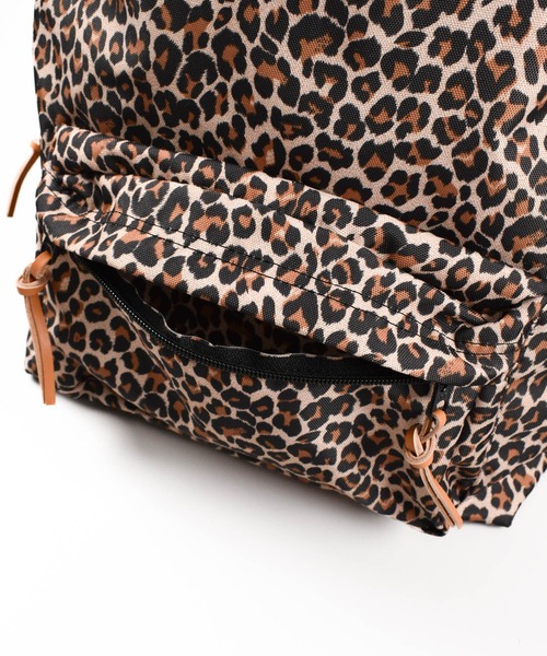 FREDRIK PACKERS(フレドリックパッカーズ)の「【FREDRIK PACKERS】500D DAY PACK 500デニール デイパック バックパック(バックパック/リュック・レディース・ブラック/レオパード・FREE)」の20枚目の写真