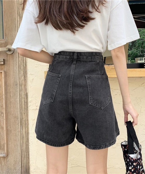 Miniministore(ミニミニストア)の「ウエスト調節可能デニムショートパンツ美脚(デニムパンツ・レディース・インディゴブルー/ブラック・L/M/S)」の10枚目の写真