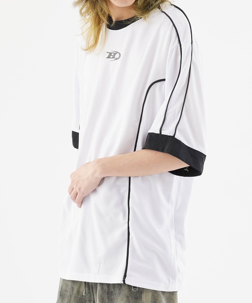 Theater code(シアターコード)の「Sporty Line Design T-Shirt/スポーティー ラインデザインTシャツ 秋 秋服メンズ 2026年秋冬(Tシャツ/カットソー・メンズ・ホワイト/ブラック・M/L)」の5枚目の写真