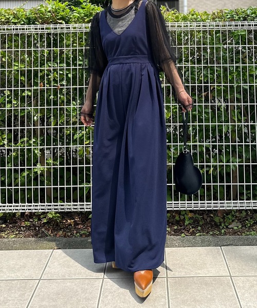 mi via loca（ミヴィアロカ）の「ボリュームギャザーサロペット（サロペット/オーバーオール・レディース・ブラック/ネイビー・FREE）」の19枚目の写真