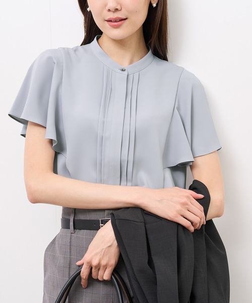 ROPE' PICNIC(ロペピクニック)の「【防汚加工】ピンタックフレアスリーブブラウス/通勤対応(シャツ/ブラウス・レディース・チャコールグレー/オフホワイト/サックスブルー/ピンク系その他/ネイビー・36/38)」の19枚目の写真