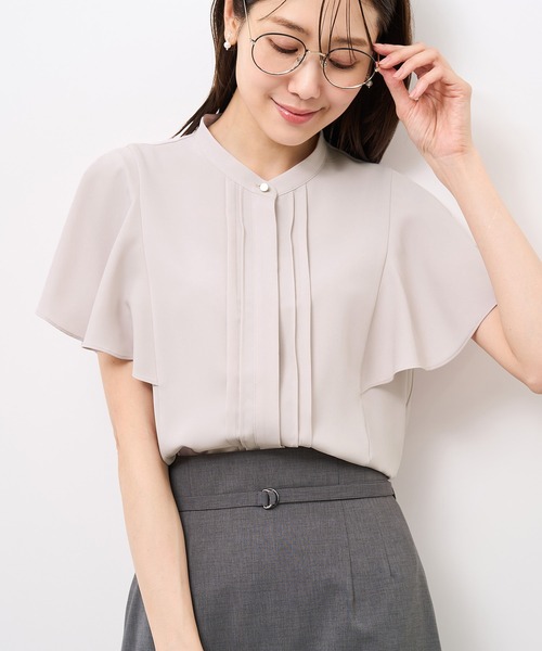 ROPE' PICNIC(ロペピクニック)の「【防汚加工】ピンタックフレアスリーブブラウス/通勤対応(シャツ/ブラウス・レディース・チャコールグレー/オフホワイト/サックスブルー/ピンク系その他/ネイビー・36/38)」の6枚目の写真