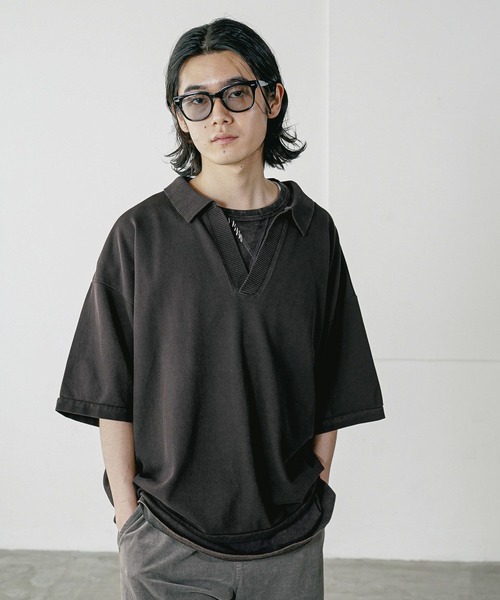 BAYFLOW（ベイフロー）の「[1枚でサマになる]スキッパー半袖ポロシャツ（Tシャツ/カットソー・メンズ・オフホワイト/ブラック/ベージュ・LARGE/MEDIUM）」の3枚目の写真