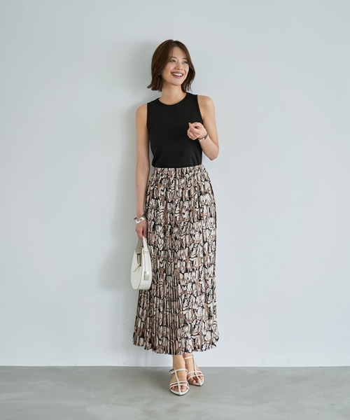 STYLE DELI(スタイルデリ)の「とろけるノースリカットソートップス(Tシャツ/カットソー・レディース・ブラック/ホワイト/杢グレー・MEDIUM)」の10枚目の写真