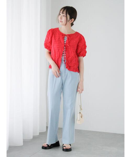 Te chichi TERRASSE(テチチテラス)の「しわ加工前後2WAYブラウス(シャツ/ブラウス・レディース・レッド/オフホワイト/ブラック・F)」の4枚目の写真