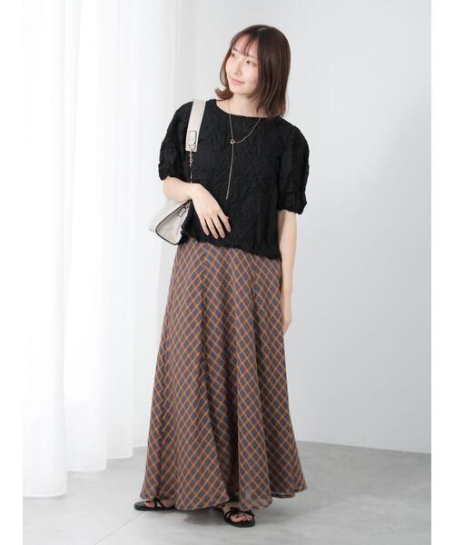 Te chichi TERRASSE(テチチテラス)の「しわ加工前後2WAYブラウス(シャツ/ブラウス・レディース・レッド/オフホワイト/ブラック・F)」の8枚目の写真