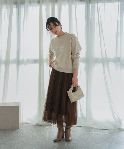 Bou Jeloud(ブージュルード)の「シルバーロゴ裏毛プルオーバー(スウェット・レディース・ブラック/アイボリー・38)」の7枚目の写真