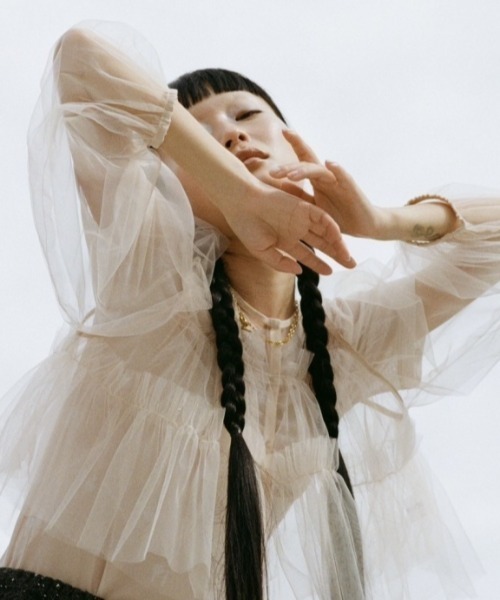 HONEY MI HONEY(ハニーミーハニー)の「tulle puff sleeve cardigan(カーディガン/ボレロ・レディース・ベージュ/ピンク/ブラック・FREE)」の4枚目の写真