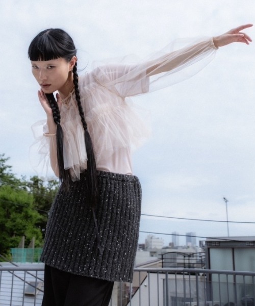 HONEY MI HONEY(ハニーミーハニー)の「tulle puff sleeve cardigan(カーディガン/ボレロ・レディース・ベージュ/ピンク/ブラック・FREE)」の9枚目の写真