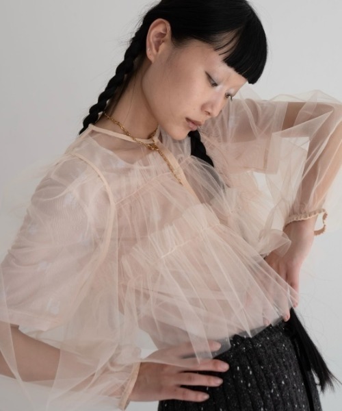 HONEY MI HONEY(ハニーミーハニー)の「tulle puff sleeve cardigan(カーディガン/ボレロ・レディース・ベージュ/ピンク/ブラック・FREE)」の8枚目の写真