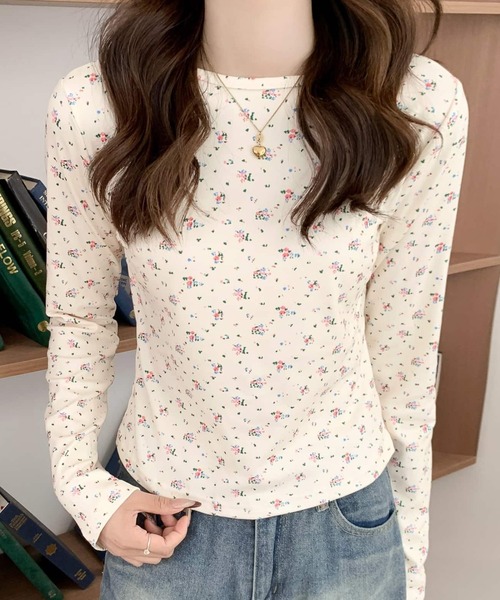 everycoco(エブリーココ)の「【3タイプ展開】小花柄ロングTシャツ(Tシャツ/カットソー・レディース・その他1/その他2/その他3・FREE)」の13枚目の写真