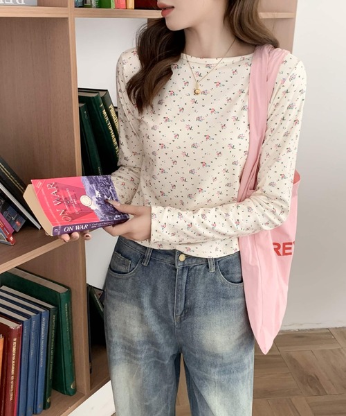 everycoco(エブリーココ)の「【3タイプ展開】小花柄ロングTシャツ(Tシャツ/カットソー・レディース・その他1/その他2/その他3・FREE)」の14枚目の写真
