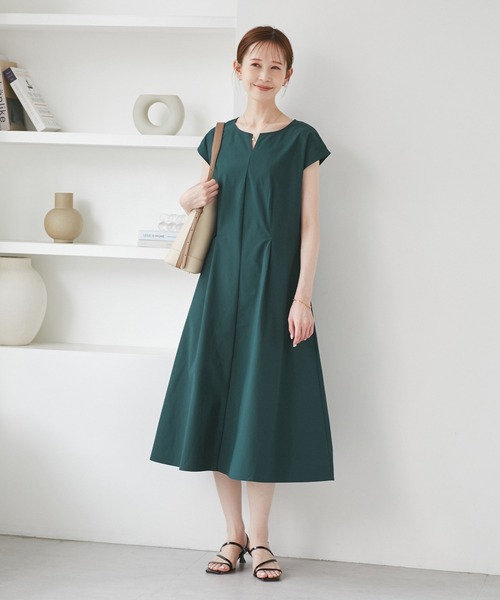 ROPE' PICNIC(ロペピクニック)の「【吸水速乾】ウエストタックカットワンピース(ワンピース・レディース・ブラック/グリーン・38/36)」の16枚目の写真