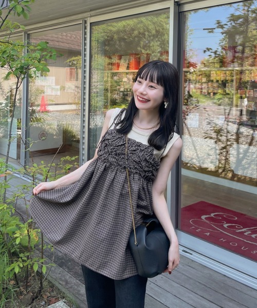 hinari シャーリングデザインキャミチュニック　ベージュ シャーリングデザインキャミチュニック（チュニック）｜hinari