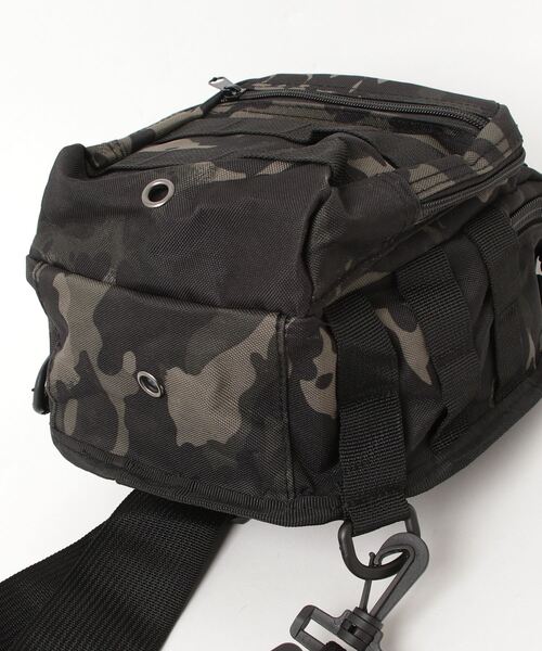 セール】迷彩 カモフラージュ パイソン ショルダーバッグ クロスボディ