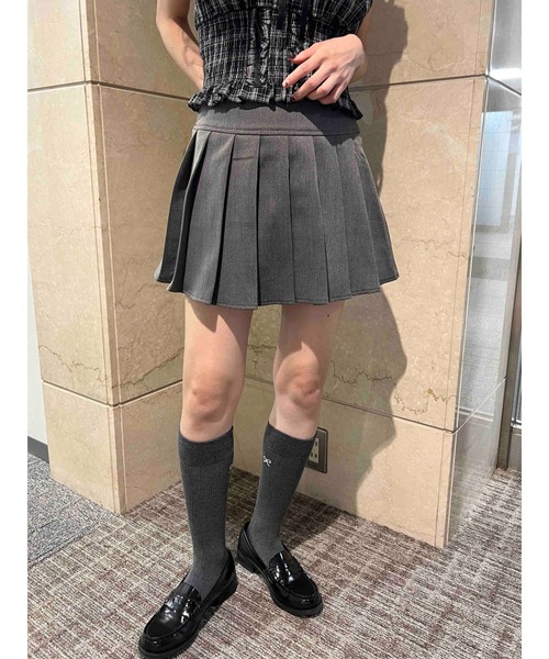 PHILLY(フィリー)の「切替プリーツスカート(スカート・レディース・グレー/ブラック/ホワイト・SMALL/MEDIUM)」の15枚目の写真