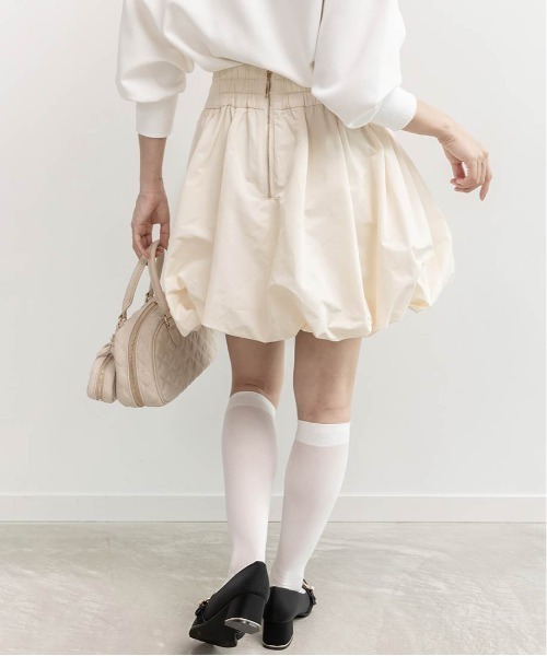 RANDA(ランダ)の「バルーンミニスカート(スカート・レディース・クリーム/ブラック/グレイッシュベージュ・1/0)」の16枚目の写真