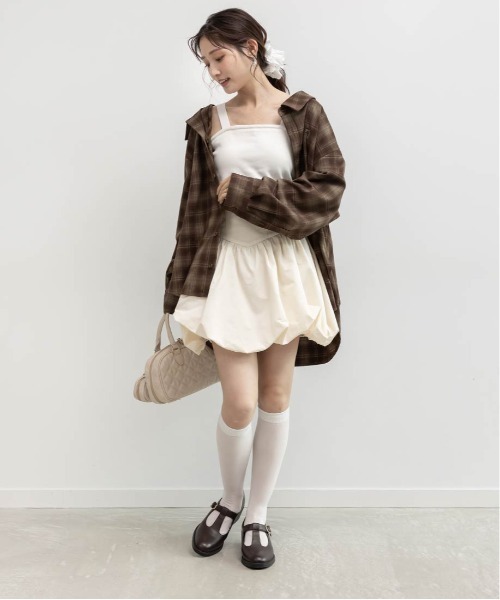 RANDA(ランダ)の「バルーンミニスカート(スカート・レディース・クリーム/ブラック/グレイッシュベージュ・1/0)」の20枚目の写真