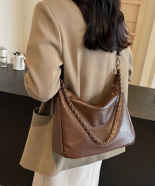 LA VORAGINE(ラ ヴォラジネ)の「2WAY ソフト大容量ショルダーバッグ(レトロ風)(ショルダーバッグ・レディース・ブラック/モカ・FREE)」の15枚目の写真