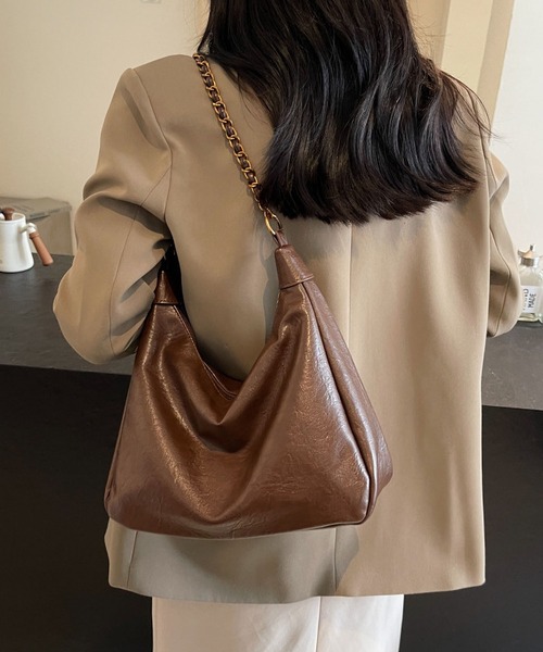 LA VORAGINE(ラ ヴォラジネ)の「2WAY ソフト大容量ショルダーバッグ(レトロ風)(ショルダーバッグ・レディース・ブラック/モカ・FREE)」の20枚目の写真