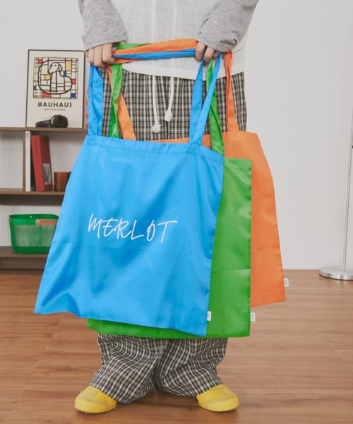MERLOT(メルロー)の「MERLOTオリジナルロゴトートバッグ/エコバッグ(トートバッグ・レディース・ブルー/グリーン/オレンジ・FREE)」の14枚目の写真