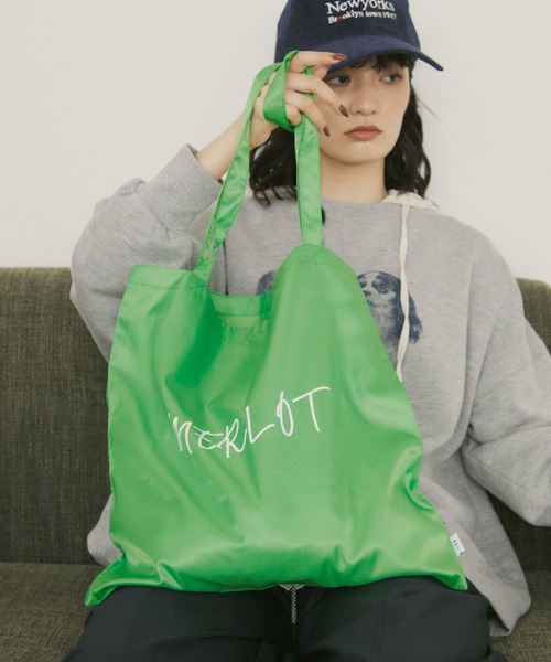 MERLOT(メルロー)の「MERLOTオリジナルロゴトートバッグ/エコバッグ(トートバッグ・レディース・ブルー/グリーン/オレンジ・FREE)」の19枚目の写真