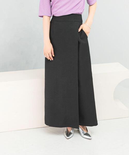 URBAN RESEARCH ROSSO WOMEN(アーバンリサーチ ロッソ)の「UVカットストレートタックスカート(スカート・レディース・ブラック/グレー系その他・38/36)」の2枚目の写真