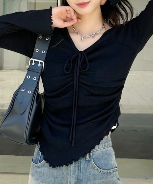 Ada.(エイダ)の「クロスストラップ シャーリングデザイン メロウフリルニット(ニット/セーター・レディース・ライトブルー/アイボリー/ブラック/レッド・FREE)」の1枚目の写真