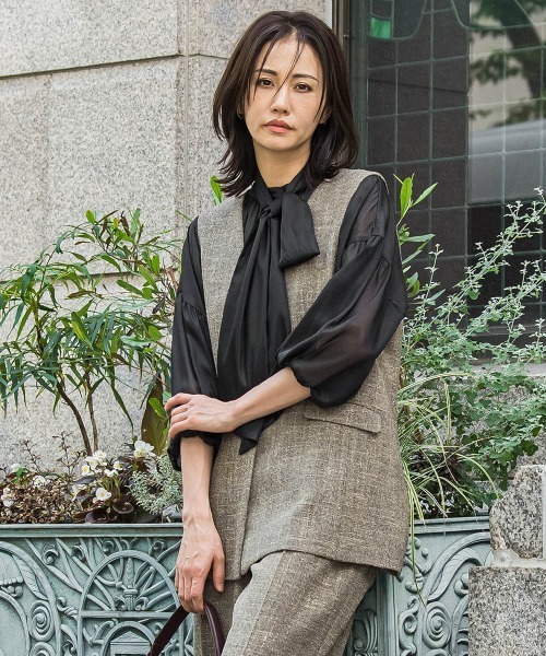 LAUTREAMONT(ロートレアモン)の「トリッカースラブVカラージレ≪手洗い可能・防シワ・UV≫(ベスト・レディース・ベージュ系その他/ブラック/ブラック系その他・9号)」の13枚目の写真