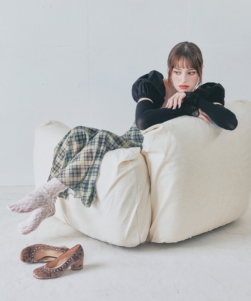Bridget Birkin(ブリジットバーキン)の「【Bridget Birkin】トップラインビジューオブリークパンプス(551051)(パンプス・レディース・ベージュ系その他/ブラック系その他/ブラウン系その他・23.5/24/22.5/23/24.5)」の8枚目の写真