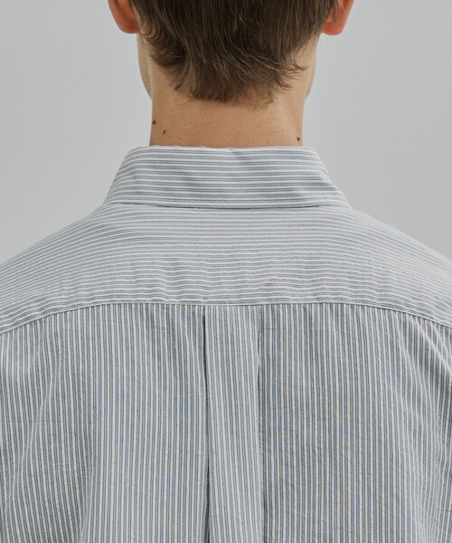UNITED TOKYO（ユナイテッドトウキョウ）の「【岐阜産シルク使用】SILK CUPRA STRIPE ロングスリーブシャツ（シャツ/ブラウス・メンズ・サックスブルー/オフホワイト・2/1）」の4枚目の写真