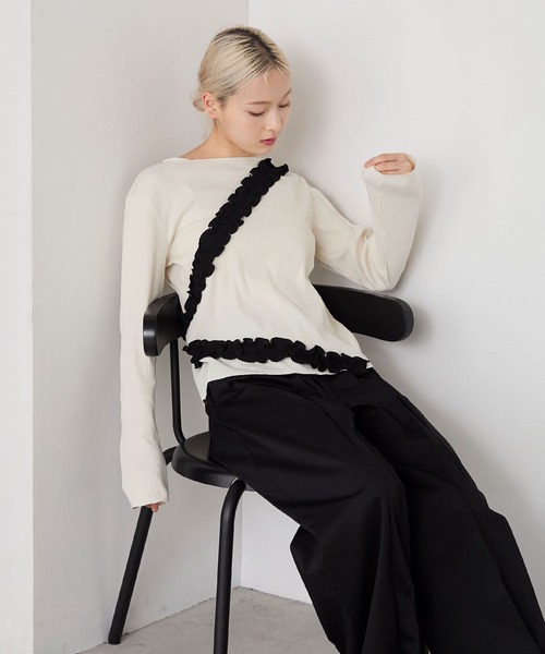 forksy.(フォルクシー)の「【forksy.】フリルデザインメローリブ長袖トップス(Tシャツ/カットソー・レディース・チャコールグレー/アイボリー/ブラック・FREE)」の13枚目の写真