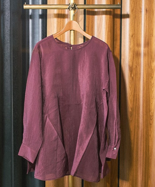 ROSE BUD(ローズバッド)の「BACK RIBBON BLOUSE(シャツ/ブラウス・レディース・ベージュ/バーガンディー/ブラック・ONE SIZE)」の3枚目の写真
