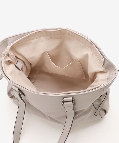 MAJESTIC LEGON(マジェスティックレゴン)の「ギャザーリボントートバッグ(トートバッグ・レディース・グレイッシュベージュ/ブラック/アイボリー/ピンク・FREE)」の6枚目の写真