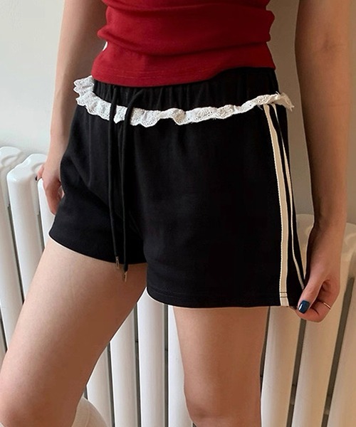 shopnikoniko(ショップニコニコ)の「レース付き サイドライン スウェットショートパンツ(その他パンツ・レディース・ブラック・フリー)」の1枚目の写真